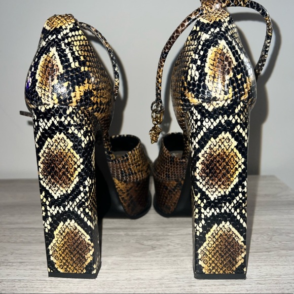 2021 Versace python platforms only worn once - Picture 3 of 4